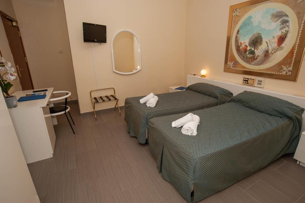 Hotel Posta Dependance Chianciano Terme Dış mekan fotoğraf